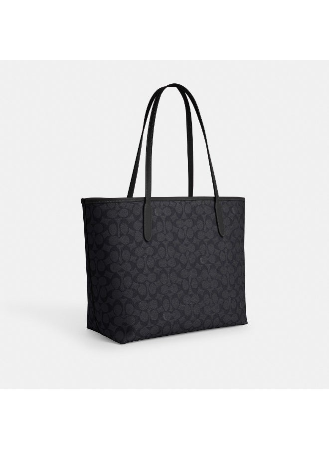 كوتش اوت ليت حقيبة كوتش سيتي توت ذات الطبعة الأيقونية، من موضة النساء، متعددة الوظائف، بسعة كبيرة، مقاس كبير، باللون الرمادي والأسود - Image 4